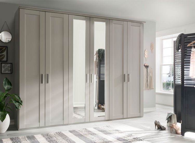 300-cm-champagne-and-mirror